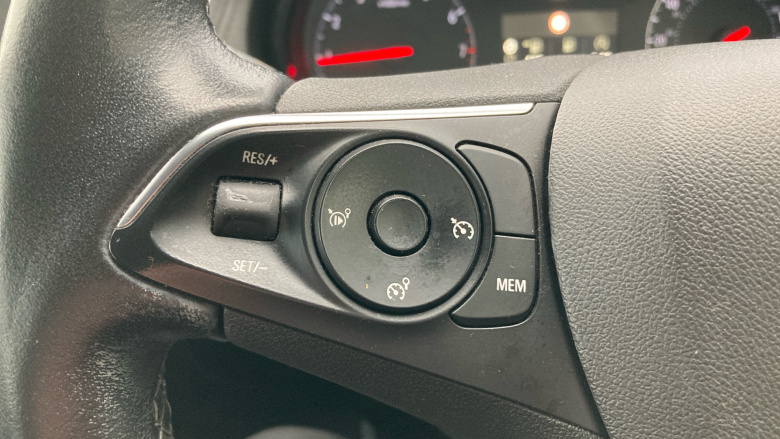 Vauxhall Grandland X 1.2 Turbo SE 5dr Petrol Hatchback